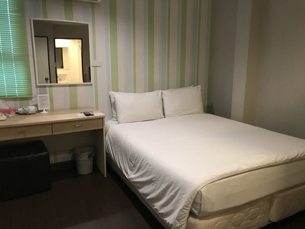 Urban House 招待所 3*