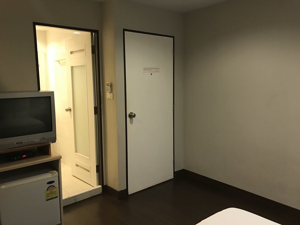 Urban House 招待所 曼谷