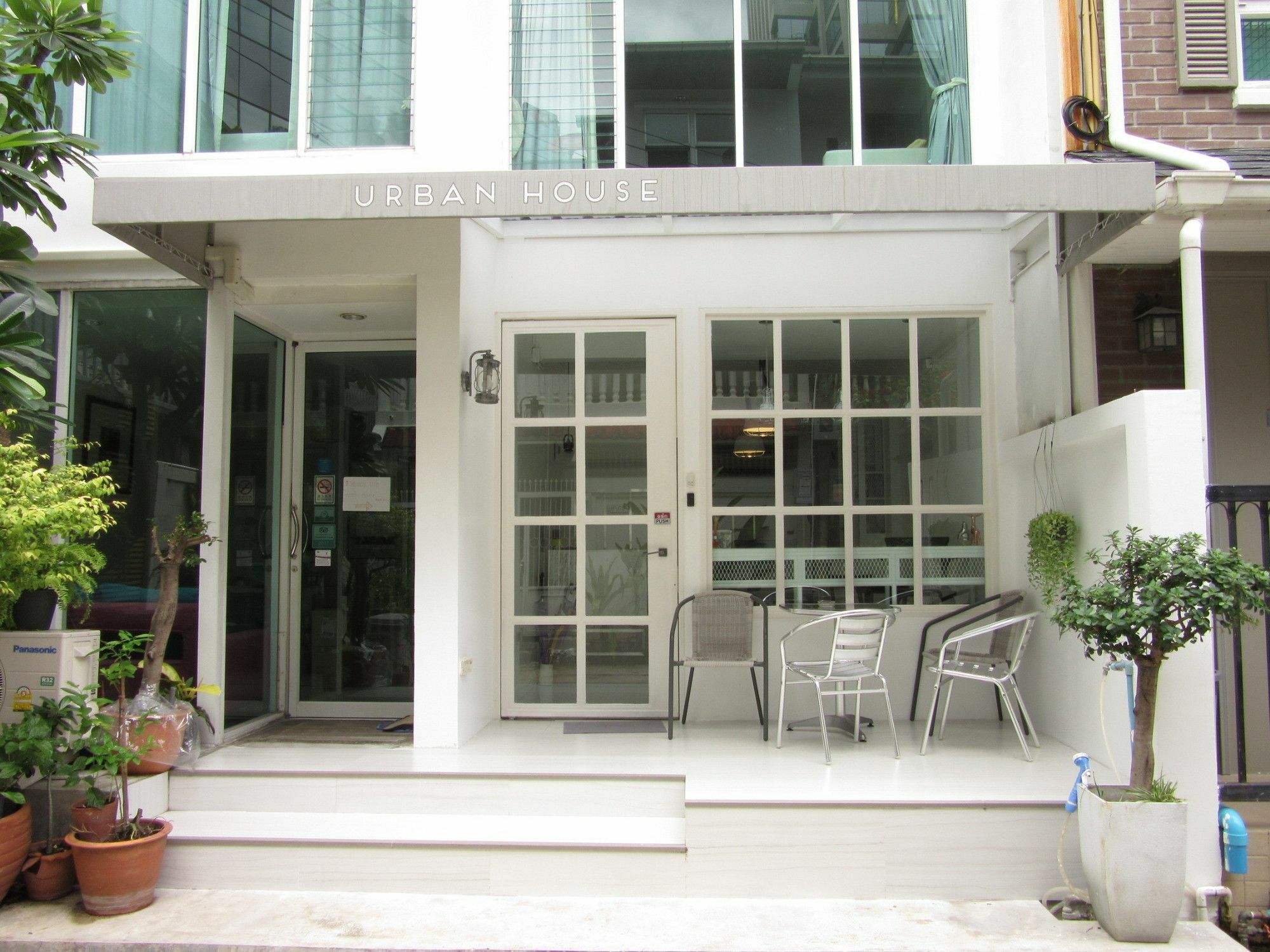 Urban House 招待所 3*